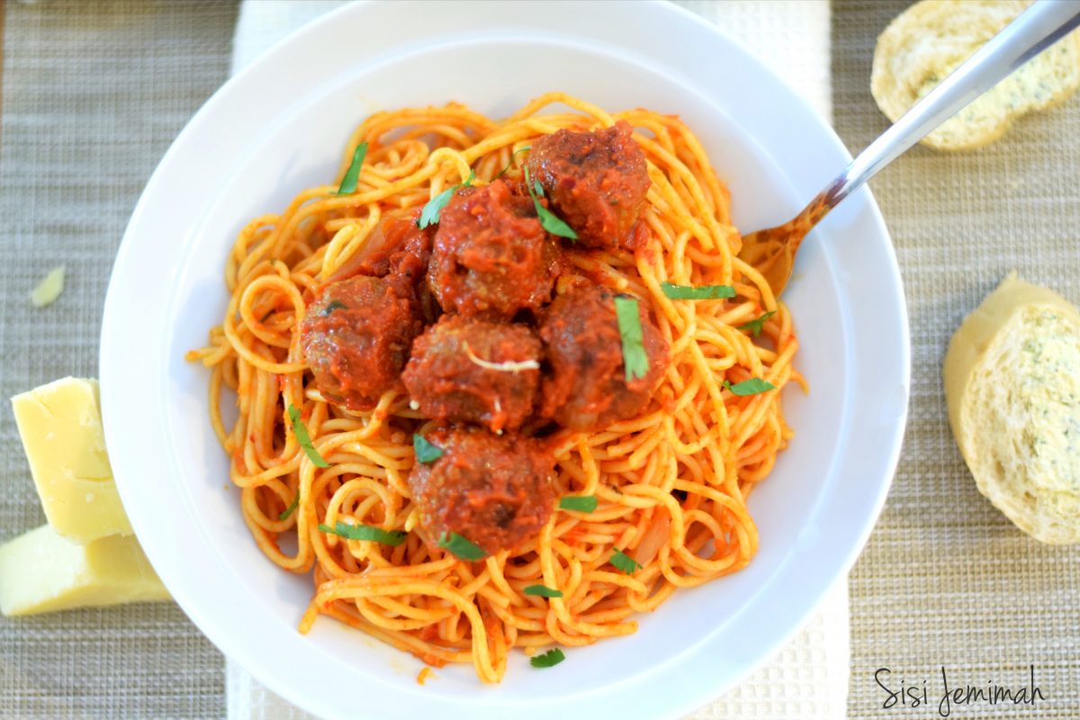 Spaghetti Jollof Minced Beef Recipe