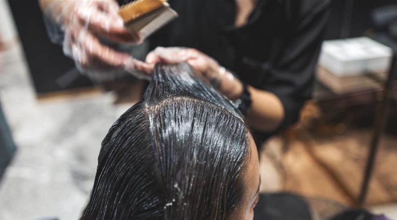 Hair dye and chemical straighteners found to increase risk of breast cancer