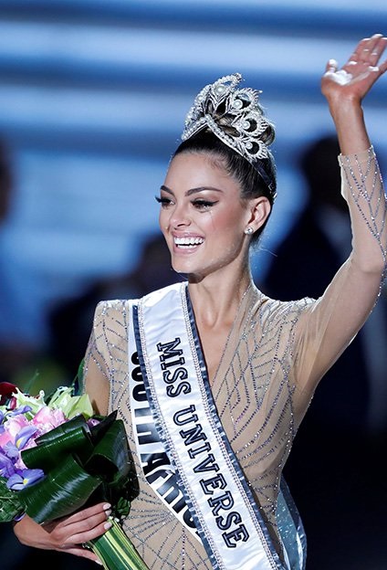 Demi-Leigh Nel-Peters Crowned Miss Universe