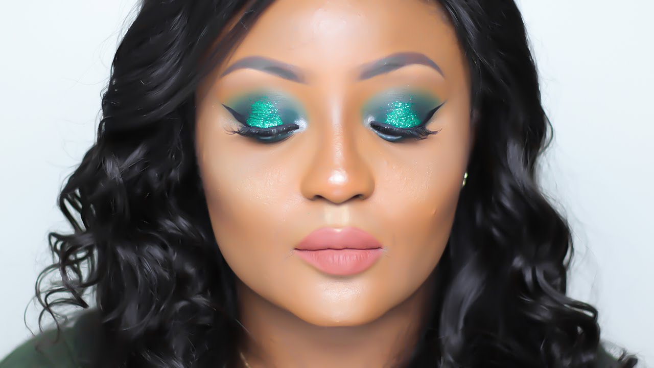 How To Apply Glitter Eyeshadow
