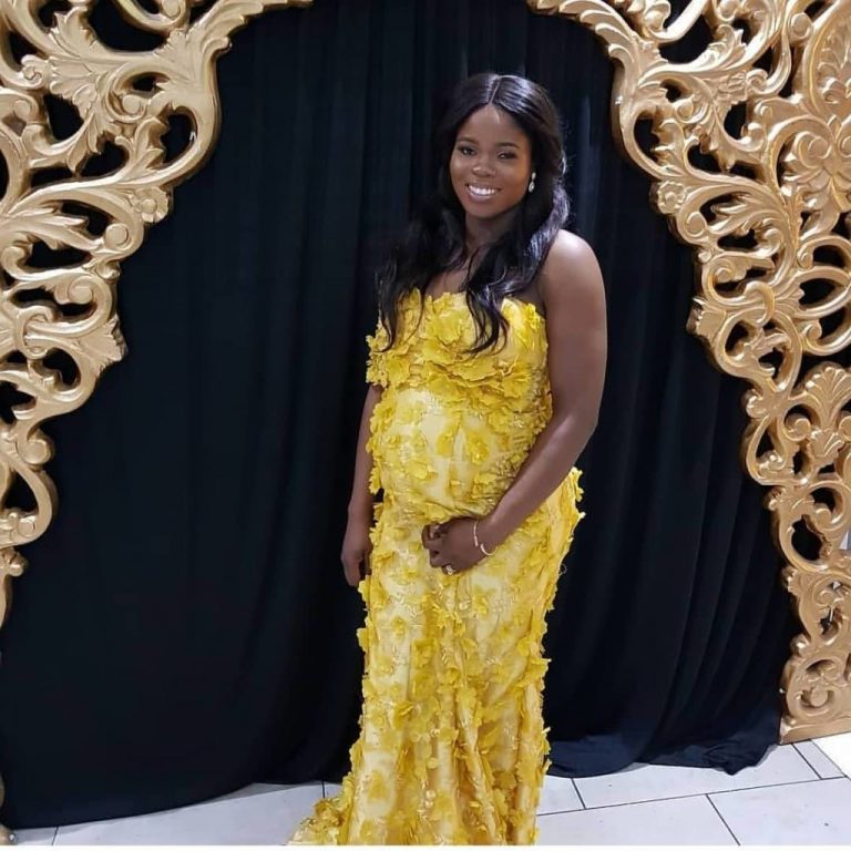 30+ stylish Aso Ebi styles for pregnant women: Flaunt your baby