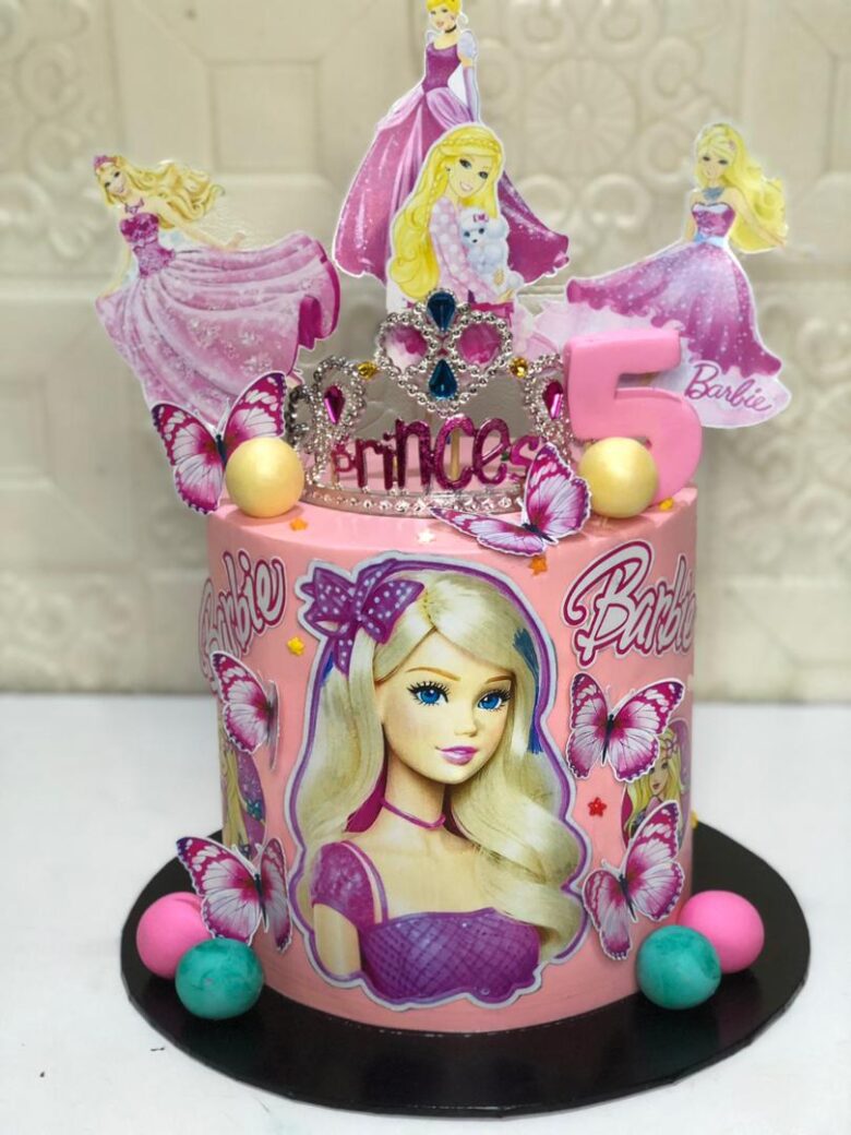 Cake Delivery In Nigeria | Order Online | Yefepere